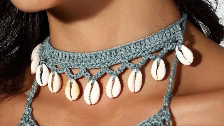 Feature Hawaiian Necklace 1