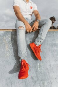 Frugal male fashion - sneakers