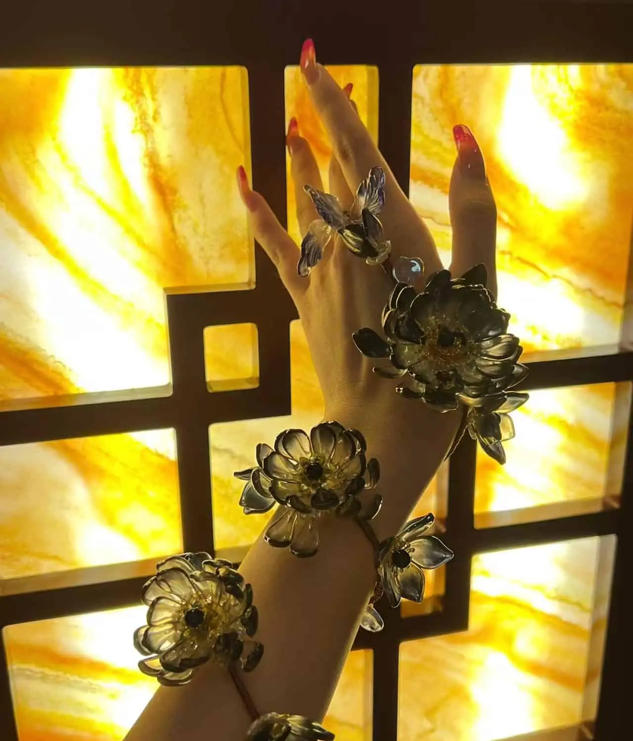 Chinese Flower Armlet