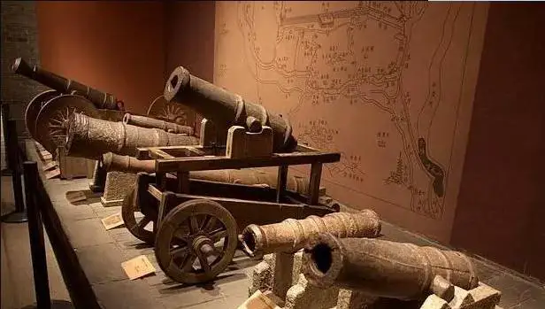 The Gunpowder Weapon in the Song Dynasty