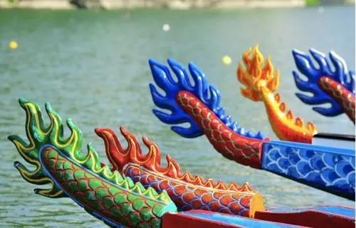 The tails of dragon boats