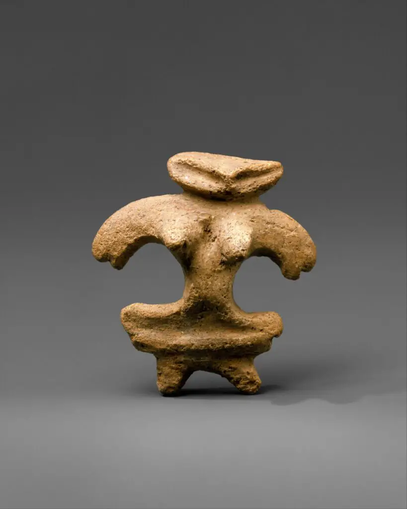 Dogū from the final Jōmon period in the Metropolitan Museum of Art